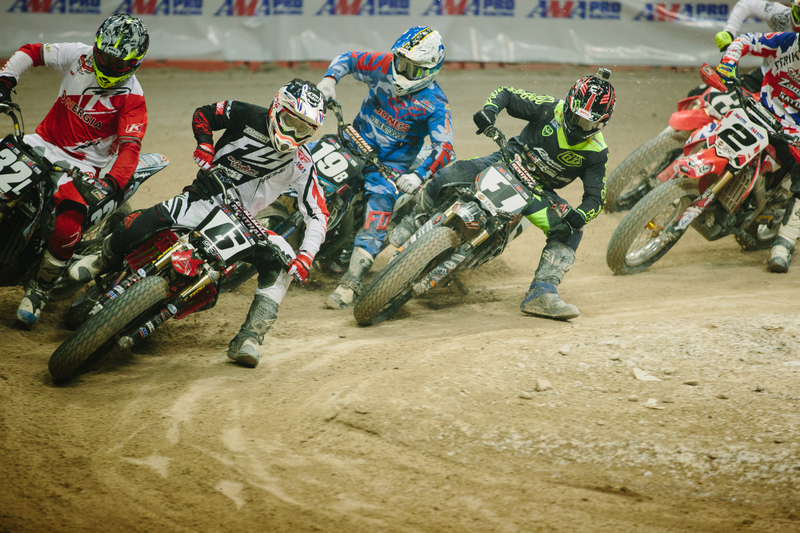 Illustration for article titled Behold The Controlled Chaos That Is Flat Track Motorcycle Racing